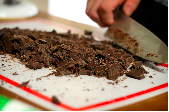 File:Chopped chocolate.png