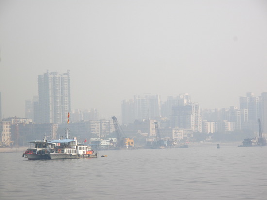 File:1.1259066708.city-smog.jpg