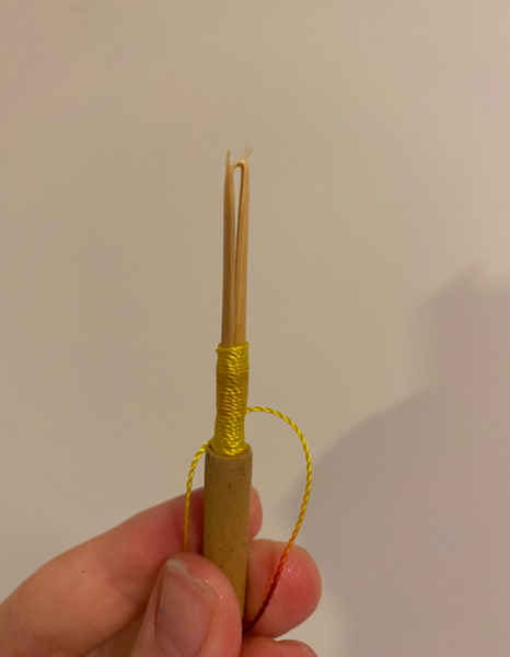 File:Oboe reed that has been tied but not clipped.png