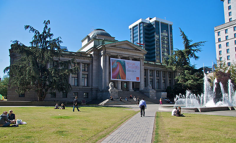 File:Vancouver Art Gallery on a Sunny Day.jpg