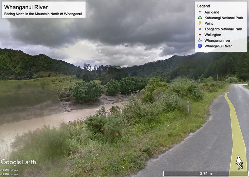 File:The bush in the middle sections of the Whanganui River.jpg