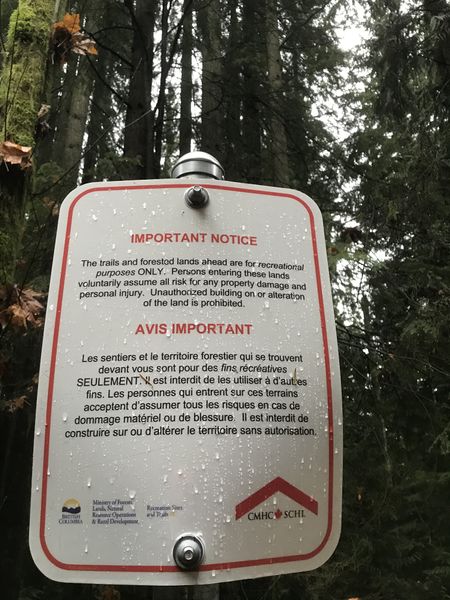 File:Signage of Lower Seymour Mountain.jpg