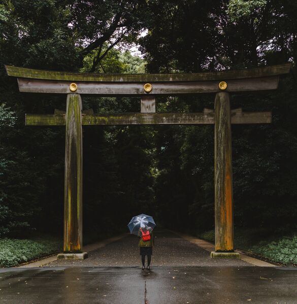 File:Entrance to the Meiji Jingu Shrine in Tokyo, Japan.jpg