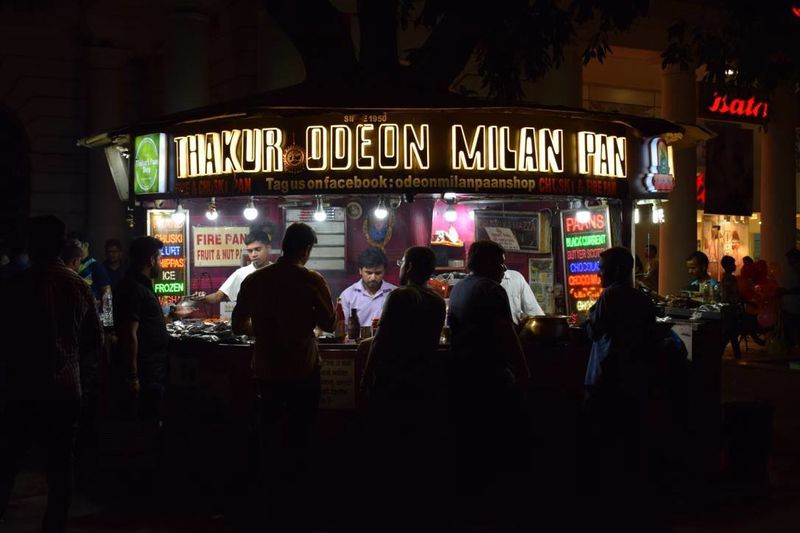 File:Paan shop at Connaught Place.jpg