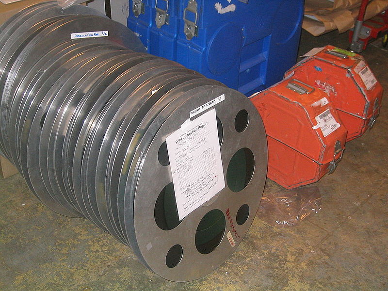 File:35mm film reels and boxes.jpg