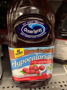 French Label of OceanSpray Low Calorie Cranberry Cocktail