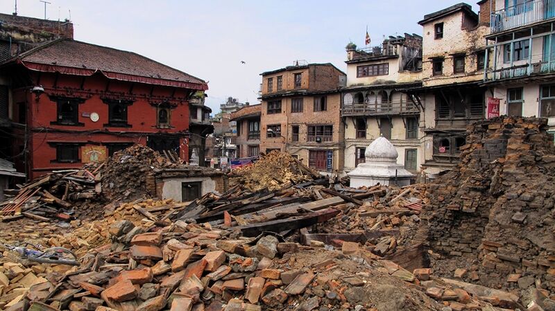 File:Cultural site in Kathmandu Durbar Square reduced to rubbles.jpg